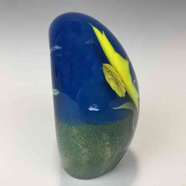 Daffodil Freeform Paperweight by Chris Sherwin - Image 7